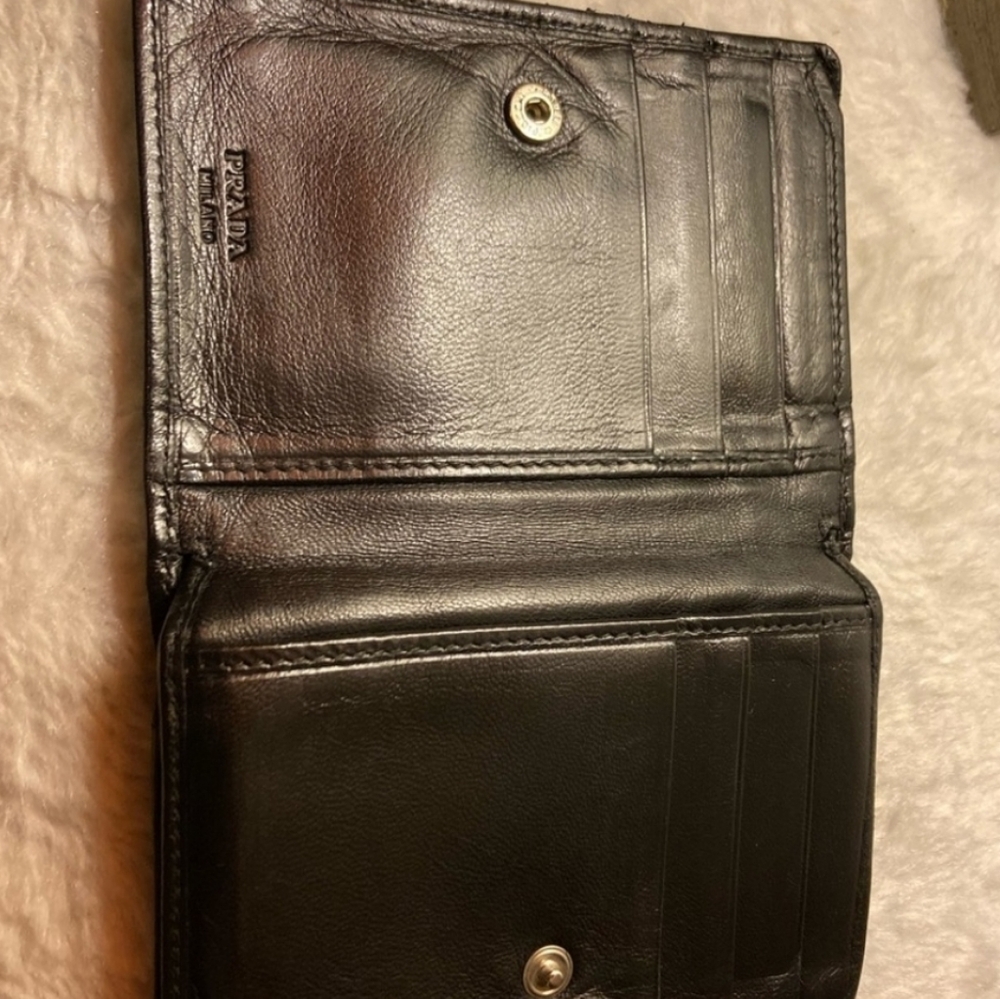 Prada Wallet with coin purse - Picture 7 of 14